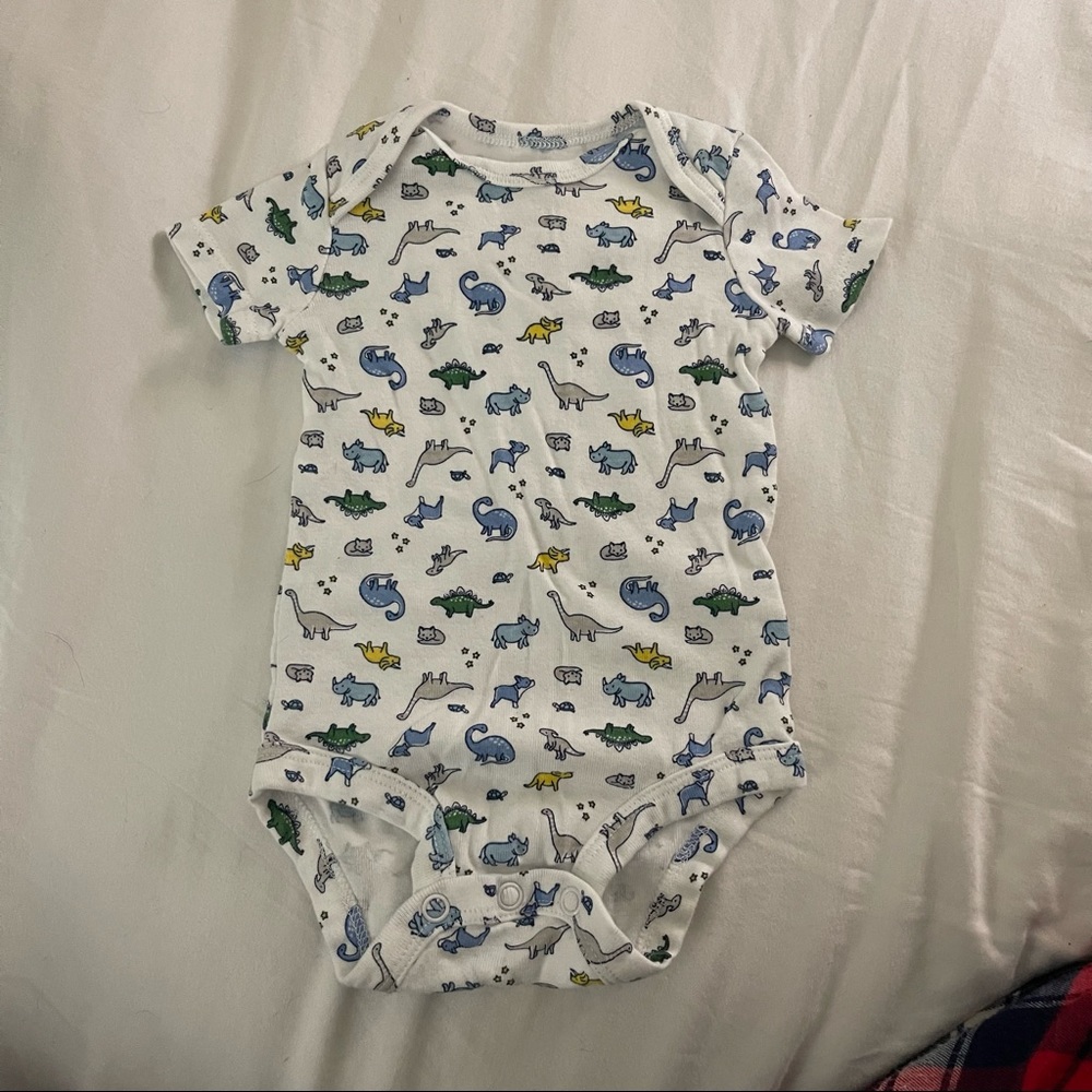 💕2/$12 3/$15💕 Carter's Onesie